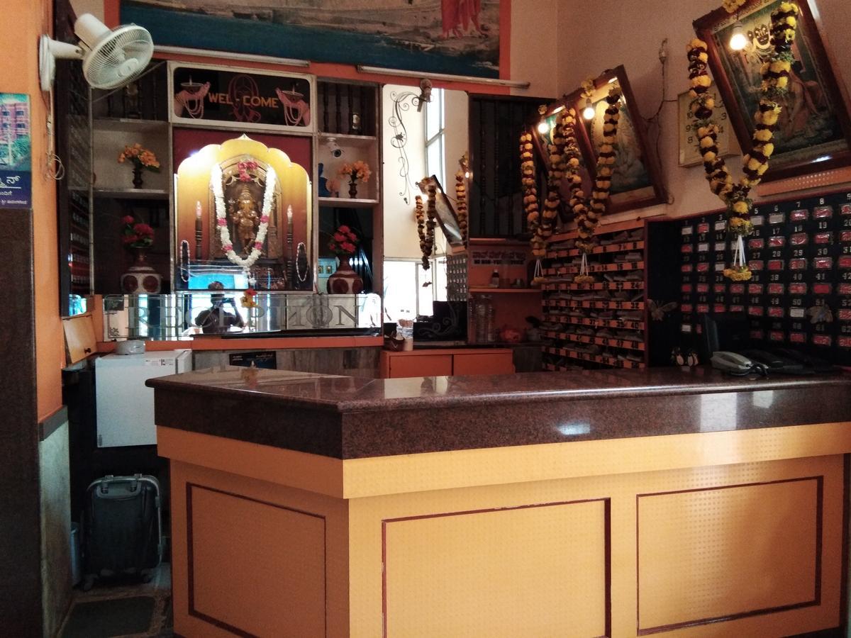 Hotel Sanman Lodge Shimoga Eksteriør bilde