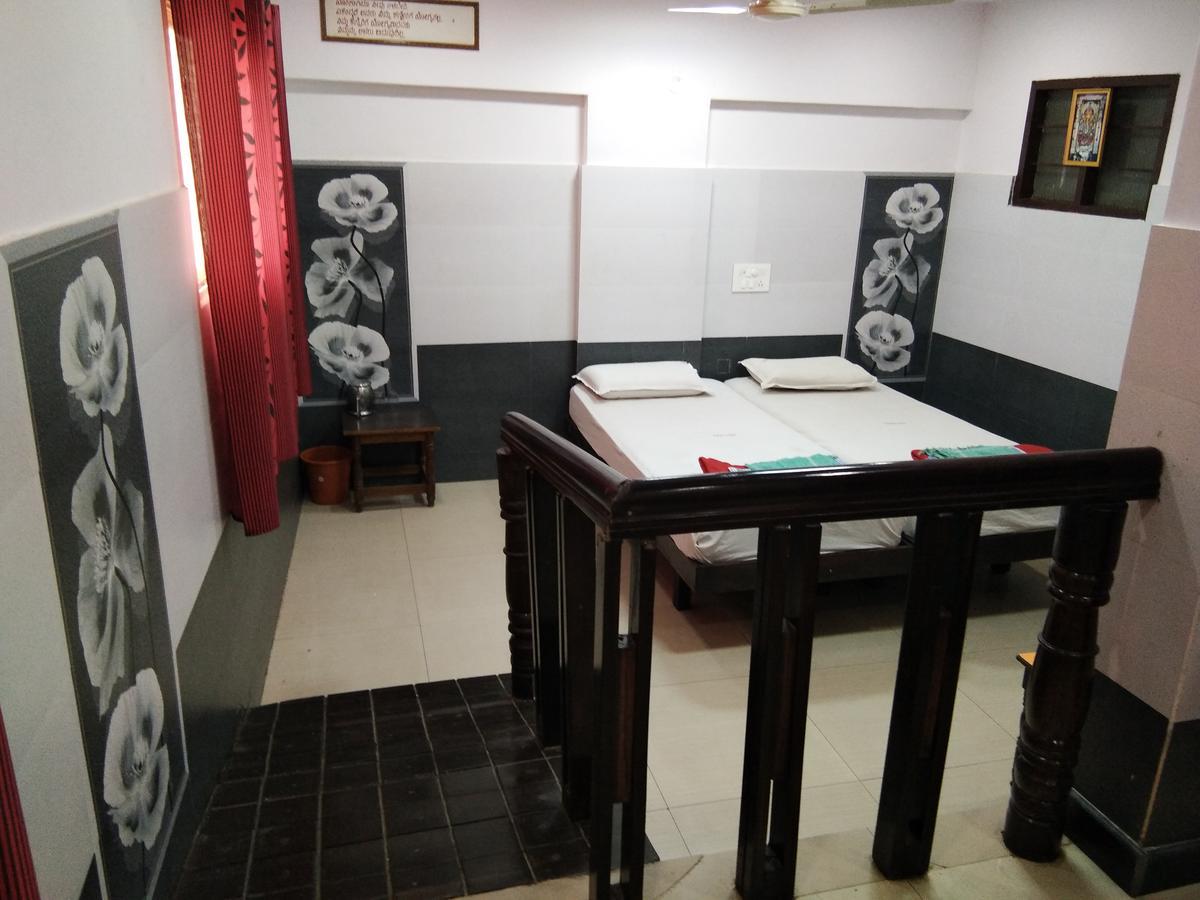 Hotel Sanman Lodge Shimoga Eksteriør bilde