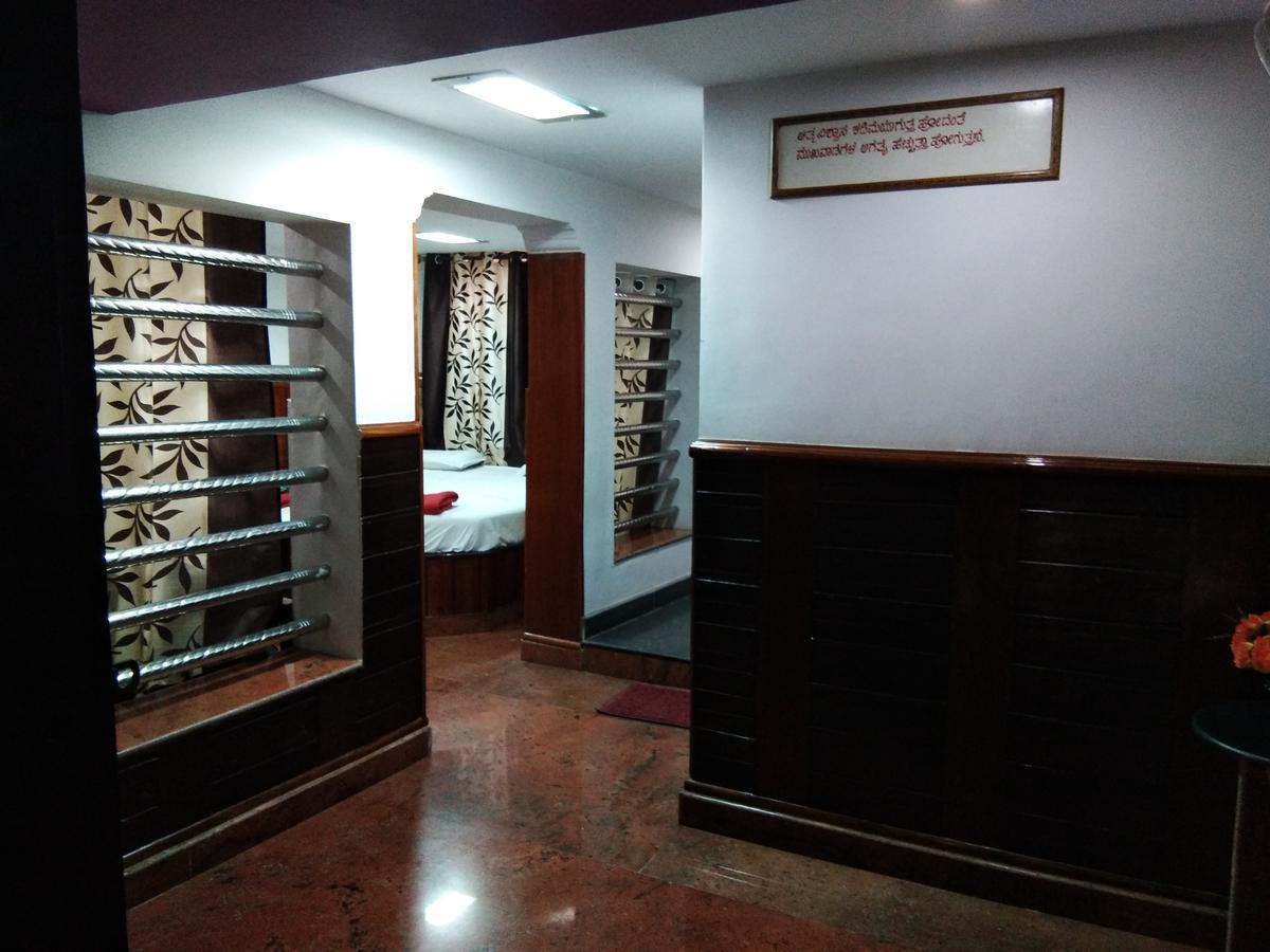 Hotel Sanman Lodge Shimoga Eksteriør bilde